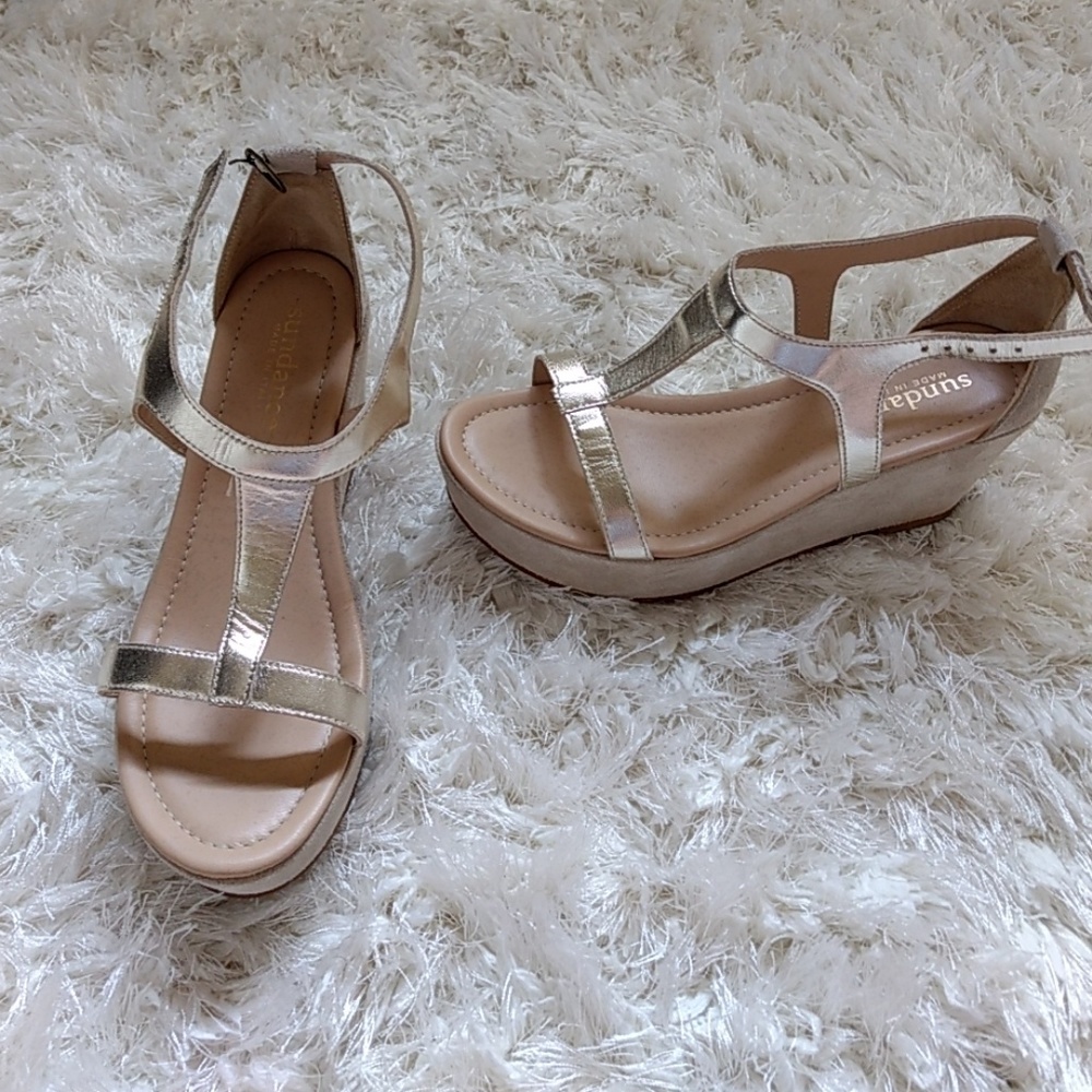 Sundance size 6.5 platform heels